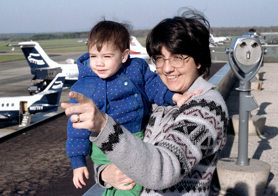 Dulles Airport in April 1988
